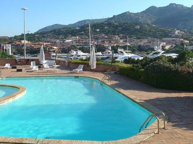 Appartamento in vendita a Arzachena OT