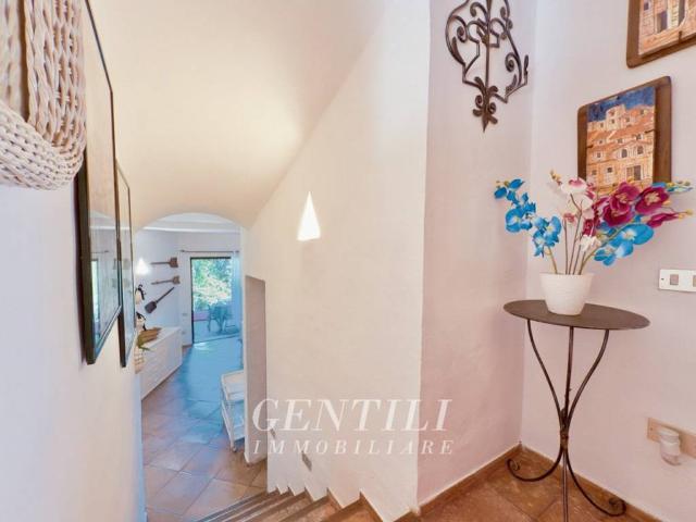 Appartamento in vendita a Arzachena OT