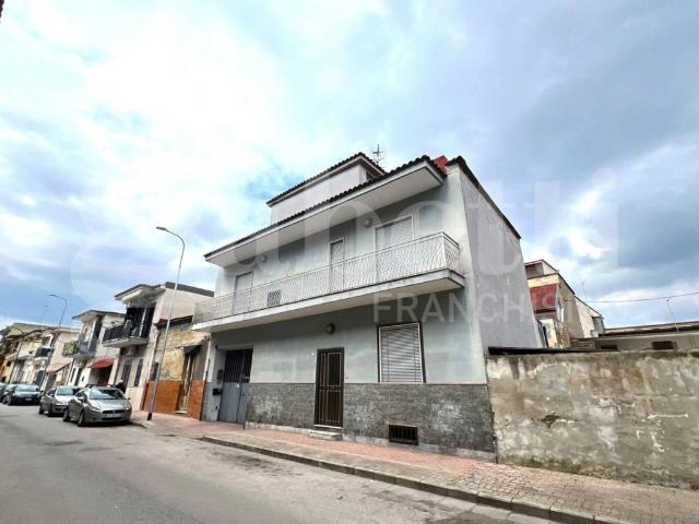 Appartamento in vendita a Arzano NA
