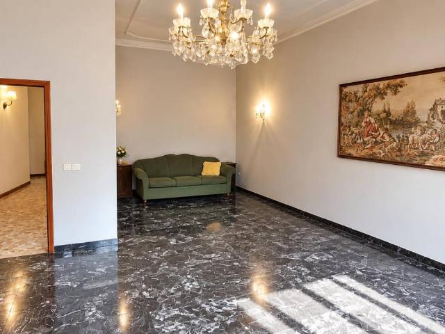 Appartamento in vendita a Asciano SI