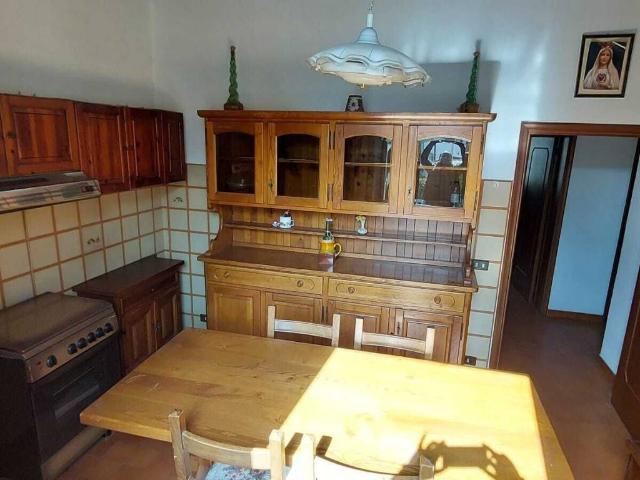 Appartamento in vendita a Asciano SI