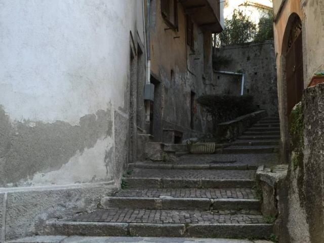 Appartamento in vendita a Asso CO