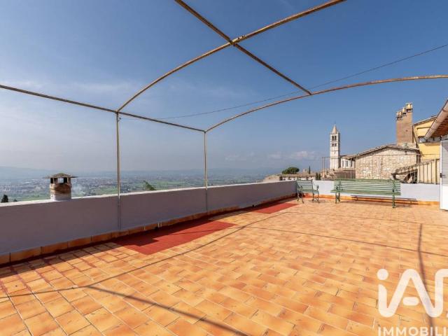Appartamento in vendita a Assisi PG