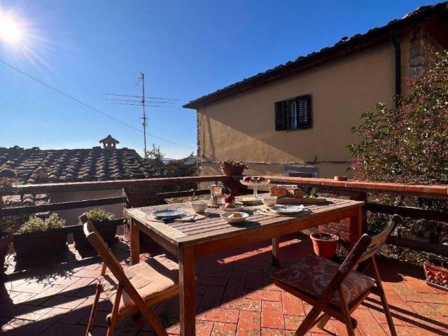 Appartamento in vendita a Bucine AR