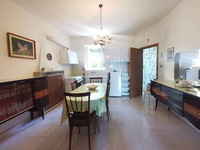 Appartamento in vendita a Bugnara AQ