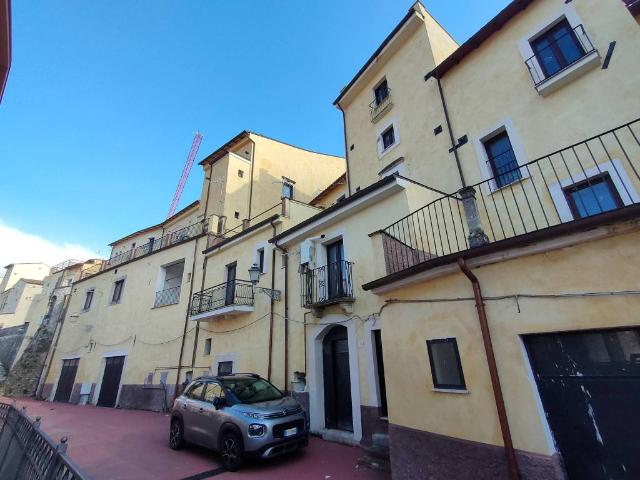 Appartamento in vendita a Bussi sul Tirino PE