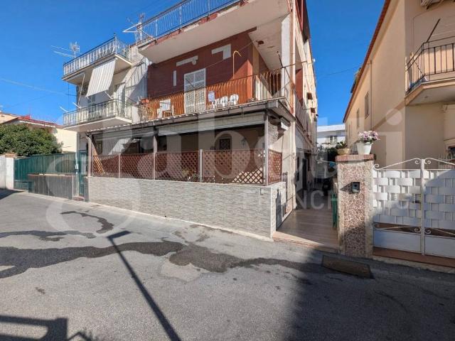 Appartamento in vendita a Bacoli NA