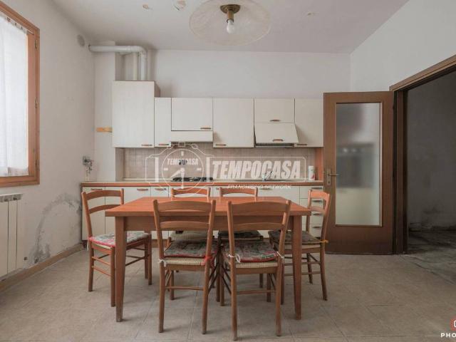 Casa indipendente in vendita a Bagnara di Romagna RA