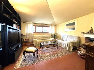 APPARTAMENTO in VENDITA a BAGNO A RIPOLI CANDELI di 5 vani