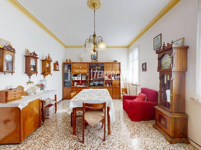 Appartamento in vendita a Bagnolo in Piano RE