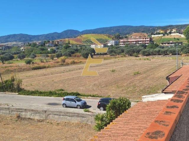 Appartamento in vendita a Badolato CZ