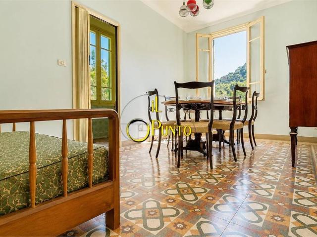 Appartamento in vendita a Badalucco IM