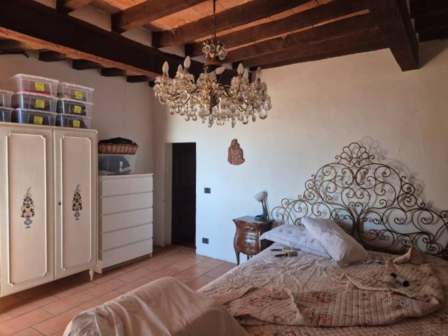 Appartamento in vendita a Baiso RE