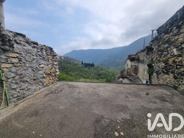 Appartamento in vendita a Balestrino