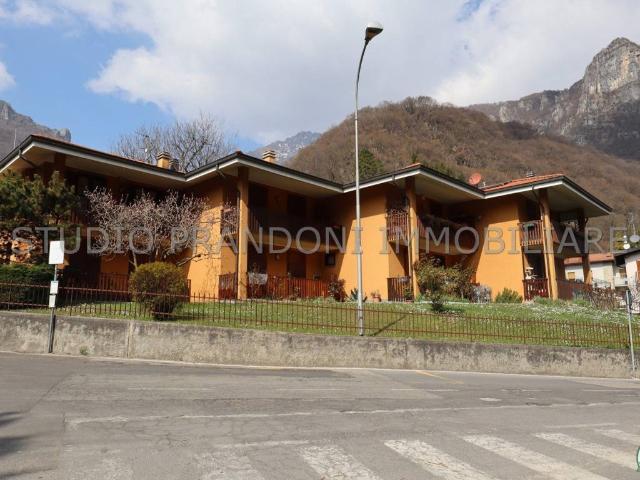 Appartamento in vendita a Ballabio LC