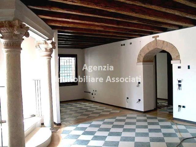 Appartamento in vendita a Bassano del Grappa VI