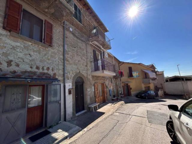 Appartamento in vendita a Bassano in Teverina VT