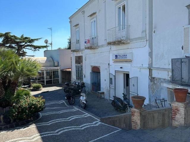 Appartamento in vendita a Barano d'Ischia NA
