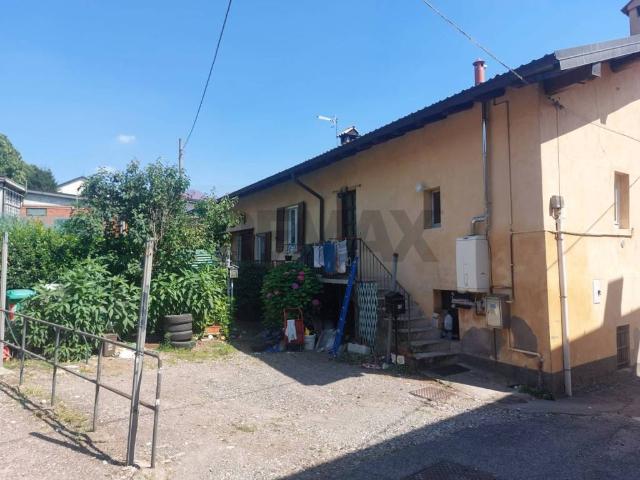 Appartamento in vendita a Barasso VA