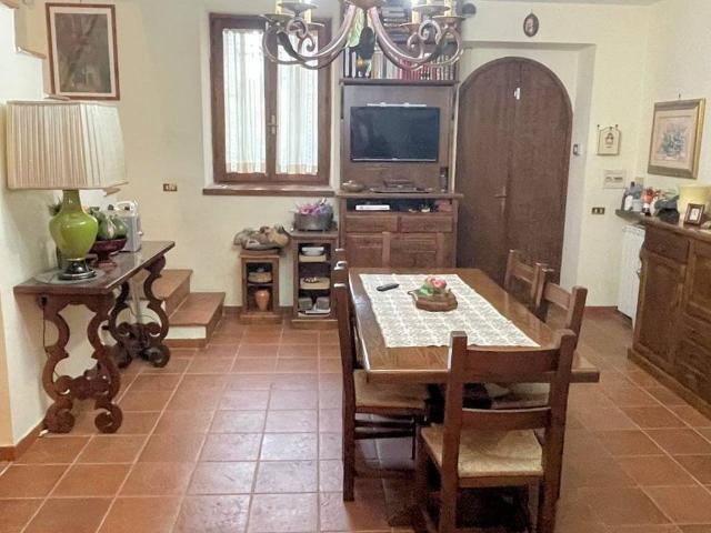 Appartamento in vendita a Barbarano Romano VT