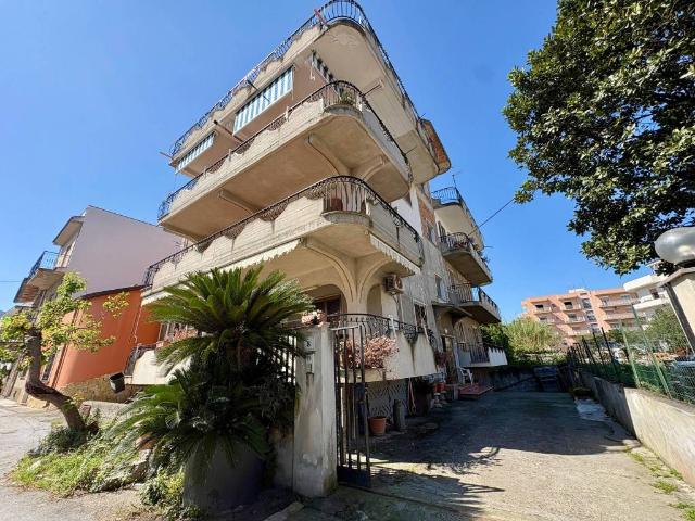 Appartamento in vendita a Barcellona Pozzo di Gotto ME