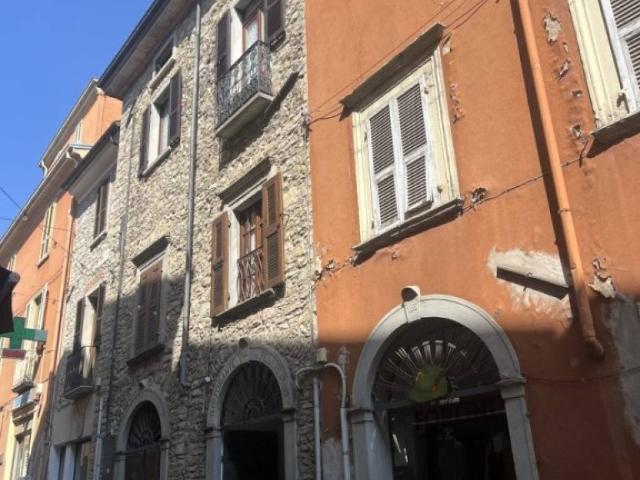 Appartamento in vendita a Bardi PR