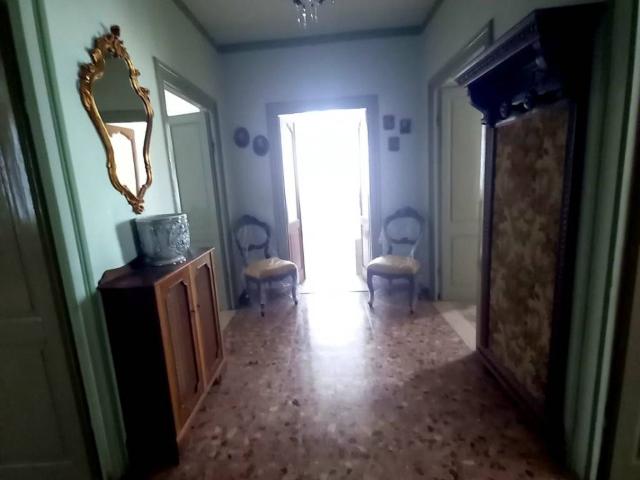 Appartamento in vendita a Bardi PR
