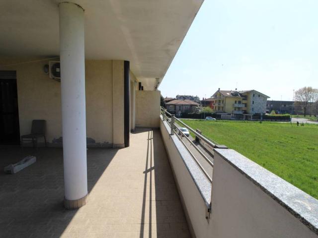 Appartamento in vendita a Bareggio MI