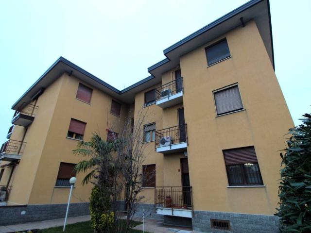 Appartamento in vendita a Bareggio MI