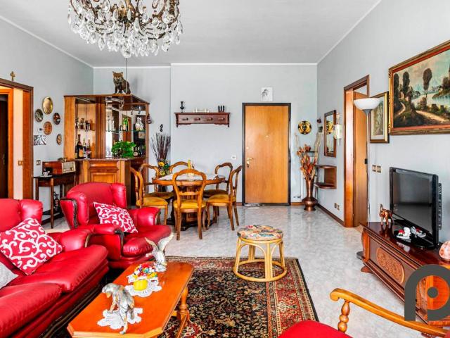 Appartamento in vendita a Bareggio MI