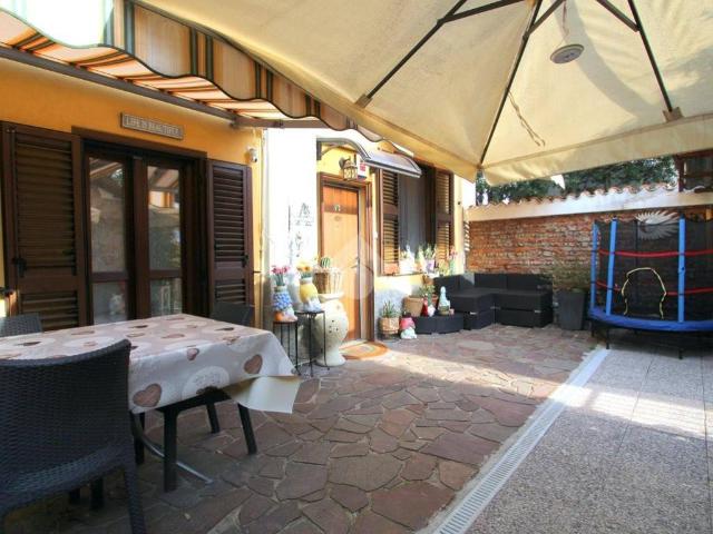 Appartamento in vendita a Bareggio MI