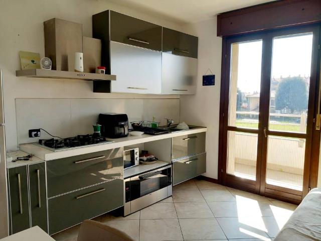 Appartamento in vendita a Bareggio MI