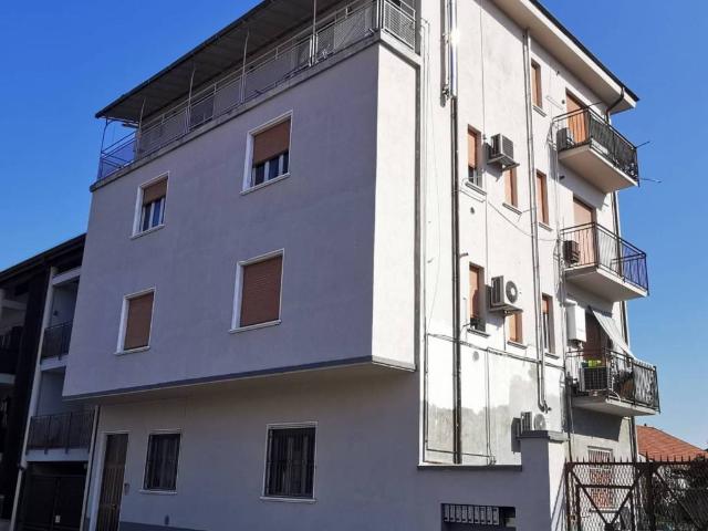 Appartamento in vendita a Bareggio MI