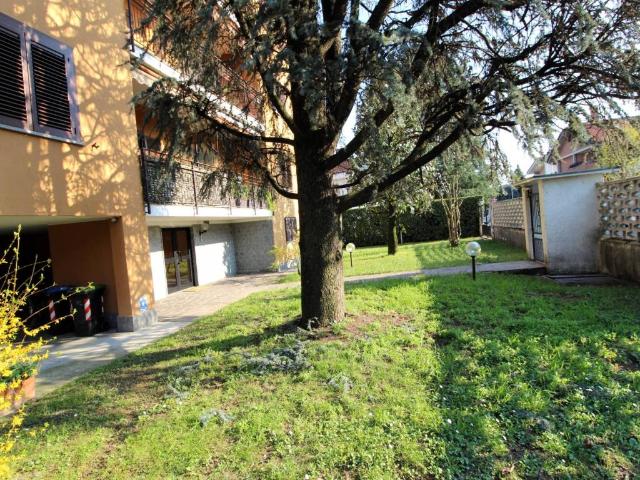 Appartamento in vendita a Bareggio MI