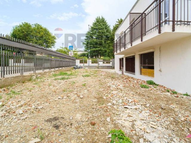 Appartamento in vendita a Bareggio MI