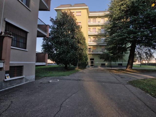 Appartamento in vendita a Bareggio MI