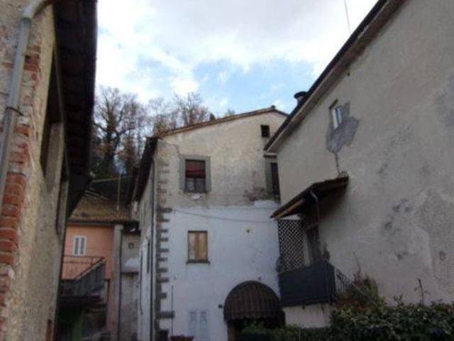 Appartamento in vendita a Barga LU