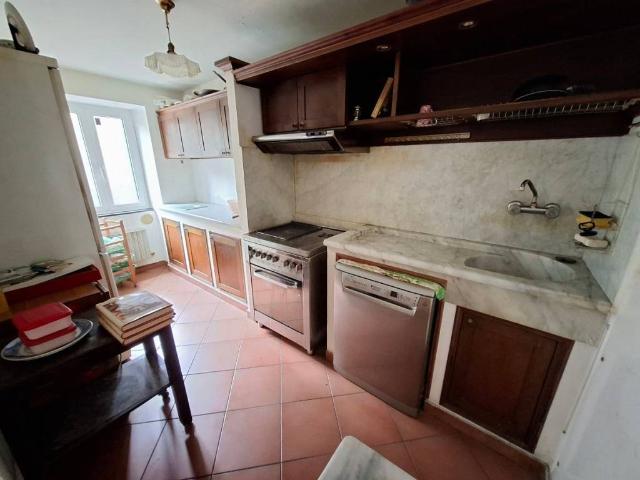 Appartamento in vendita a Bargagli GE