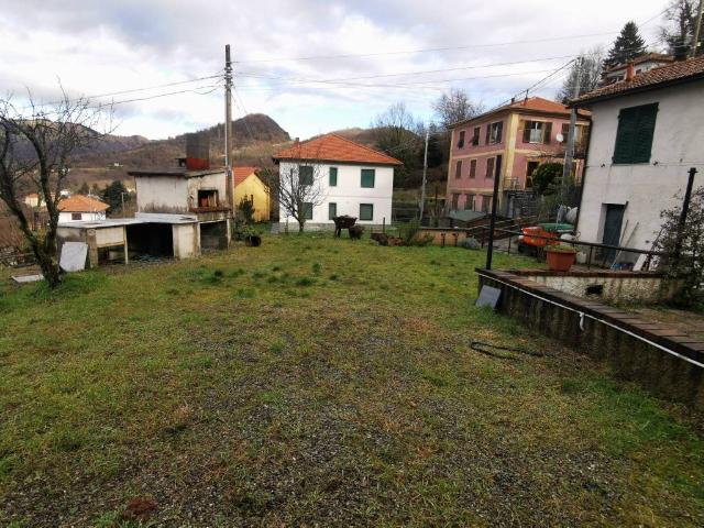 Appartamento in vendita a Bargagli GE