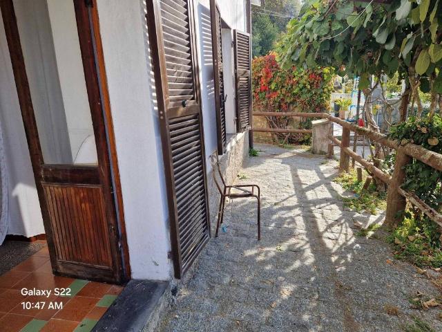 Appartamento in vendita a Bargagli GE
