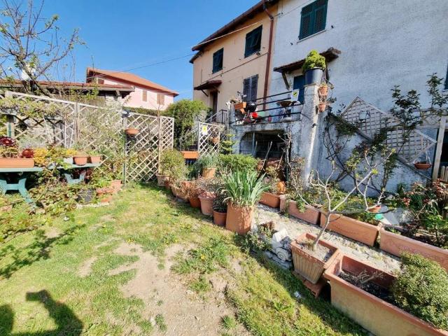 Appartamento in vendita a Bargagli GE