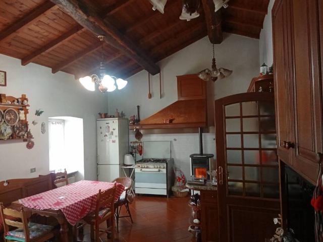 Appartamento in vendita a Bargagli GE