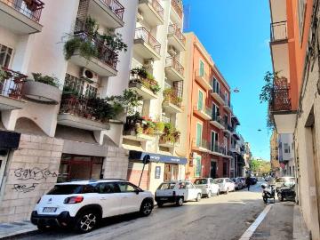 Appartamento in vendita a Bari BA