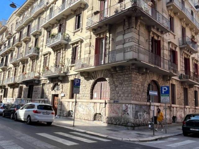 Appartamento in vendita a Bari BA
