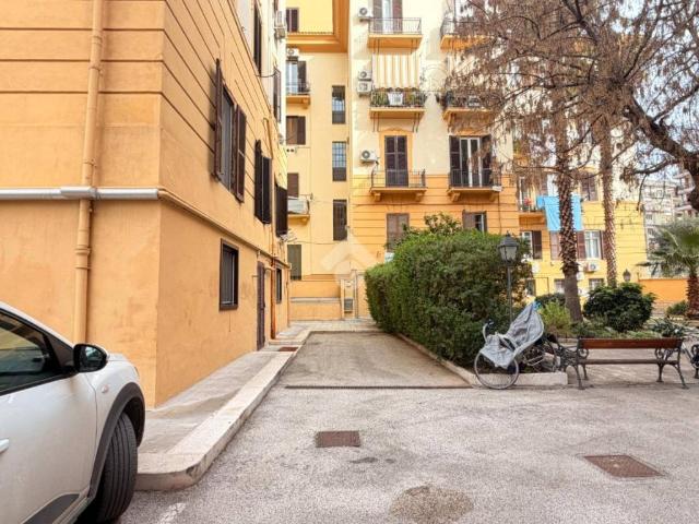 Appartamento in vendita a Bari BA