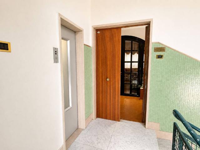 Appartamento in vendita a Bari BA