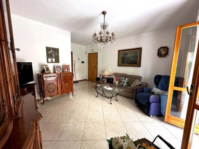 Appartamento in vendita a Bari BA