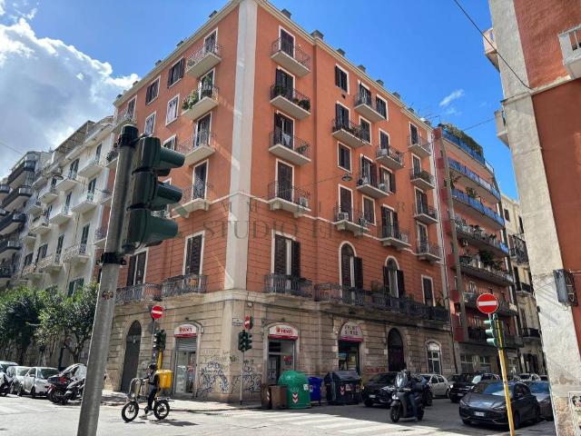 Appartamento in vendita a Bari BA