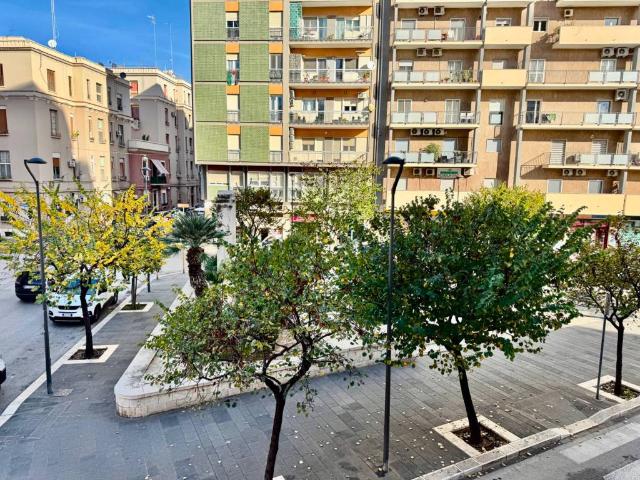 Appartamento in vendita a Bari BA
