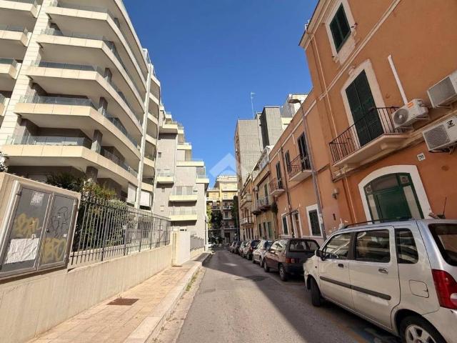 Appartamento in vendita a Bari BA